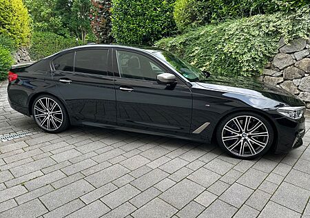 BMW M550i xDrive A -Fast Voll,Fond Entertainment