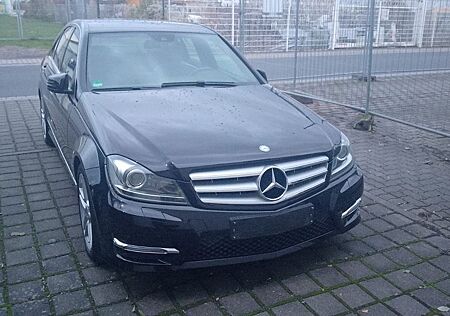 Mercedes-Benz C 200 -Klasse Lim. CGI BlueEfficiency