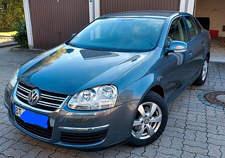 VW Jetta Volkswagen 1.6 Trendline Trendline