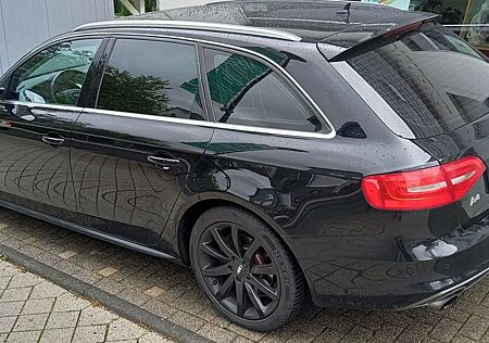 Audi A4 40 TFSI S tronic S line Avant S line