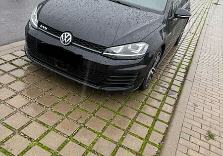 VW Golf Volkswagen 2.0 TDI DSG BMT GTD Variant GTD