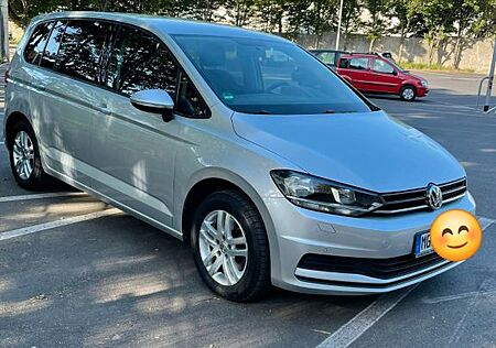 VW Touran Volkswagen 1.6 TDI SCR DSG Trendline Trendline