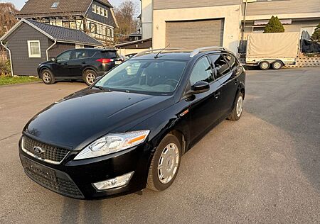 Ford Mondeo 2,0 Ghia Turnier