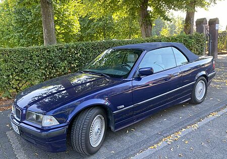 BMW 320i Cabrio Youngtimer TÜV neu