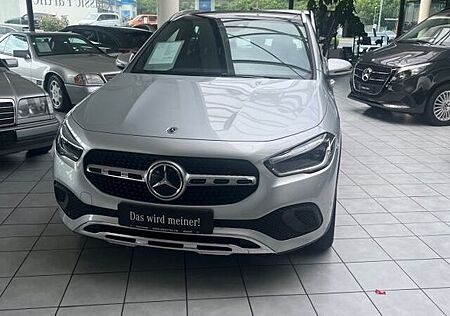 Mercedes-Benz GLA 200 GLA 200d Urban/Distronic/Autom./LED/Sitzhzg.