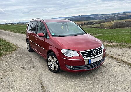 VW Touran Volkswagen 2.0 TDI 125 kW DSG DPF Highline