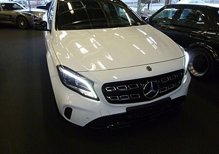 Mercedes-Benz GLA 200 ,Standheizung,360°Kamera,Night,Totwinkel