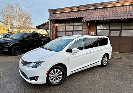 Chrysler Pacifica 3.6 V6*LEDER*PDC*KAMERA*LED*AHK*7SITZER*GARANTIE