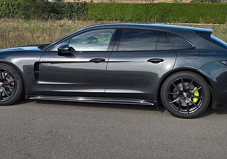 Porsche Panamera 4 E-Hybrid Sport Turismo Approved