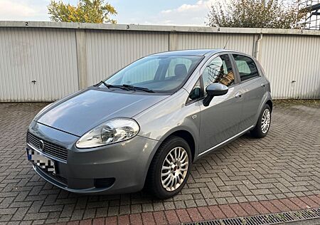 Fiat Punto 1.4 8V Active Active mit AHK