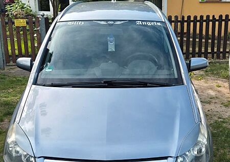 Opel Zafira 1.8 Easytronic -