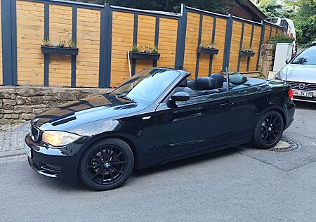 BMW 120i Cabrio -