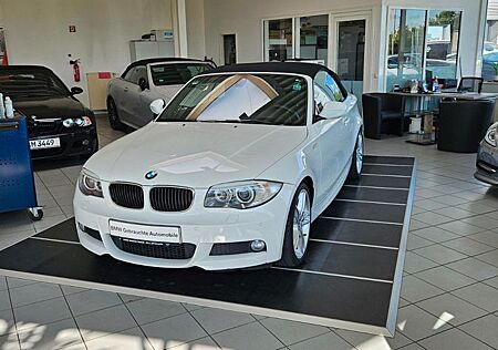 BMW 118i CABRIO/M PAKET/XENON/18" ZOLL M FELGEN/PDC