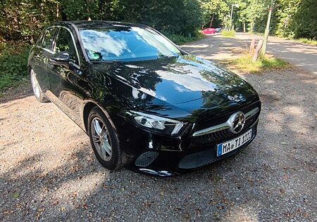 Mercedes-Benz A 180 d -