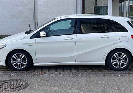 Mercedes-Benz B 200 CDI BlueEFFICIENCY - Diesel, 2011, 161.000