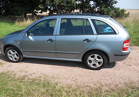 Skoda Fabia Combi 1.4 16V 74 kW Ambiente