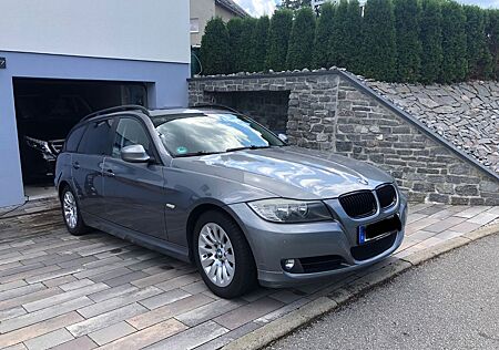 BMW 318i Touring - Facelift