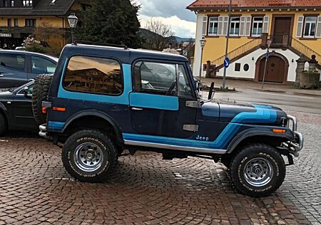 Jeep CJ 7 V8