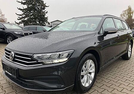 VW Passat Variant Volkswagen Passat Var 2.0TDI Basis LED AHK Navi Kamera PDC