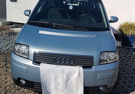 Audi A2 1.6 FSI -