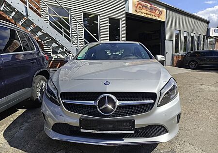 Mercedes-Benz A 180 Style Urban NAVI*KLIMA*KAMERA*AHK*LIVE TRA