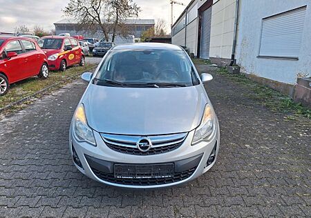 Opel Corsa D Satellite mit Flüssiggas