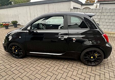 Abarth 595 Competizione 1.4 T 16V Sabelt Beats Brembo