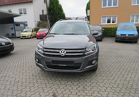 VW Tiguan Volkswagen 2.0 TDI Life 4Motion *Gepflegt*