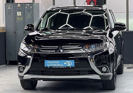 Mitsubishi Outlander Top 4WD Automatik 7 Sitzer Navi Pdc