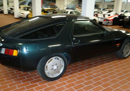 Porsche 928 S 2.Hand, seit `84 abgemeldet