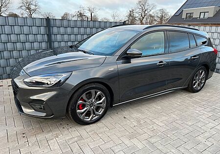 Ford Focus Turnier ST-Line X *Neuwertiger Zustand*