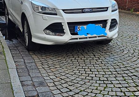 Ford Kuga 2,0 TDCi 4x4 132kW Individual PowerShif...