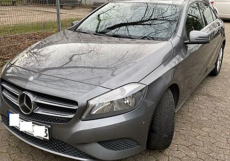 Mercedes-Benz A 180 -