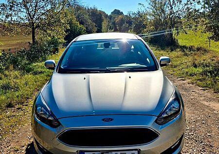 Ford Focus 1,0 EcoBoost 74kW Cool & Connect Turni...