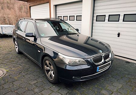 BMW 523i Touring Edition, SoftClose, Keyless, Memo..