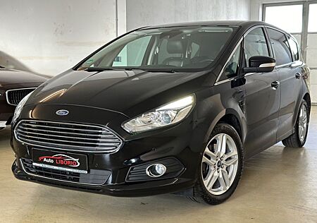 Ford S-Max Titanium