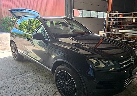 VW Touareg Volkswagen 3.0 V6 TDI Tiptronic -