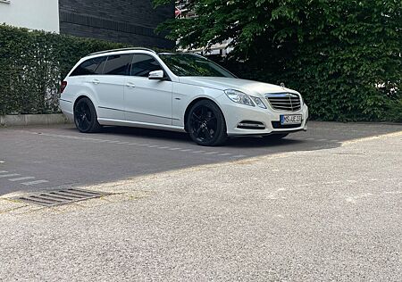 Mercedes-Benz E 350 CDI T BlueEFFICIENCY AVANTGARDE AVANTGARDE