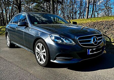 Mercedes-Benz E 220 CDI AVANTGARDE FACELIFT GEPFLEGT