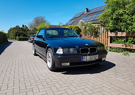 BMW 320i E36 Cabrio