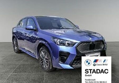 BMW iX2 M Sport 360Grad DA+ Navi Pano Aktivsitz