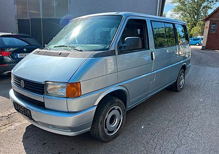 VW T4 Caravelle Volkswagen 2.4D GL Syncro Rostfrei