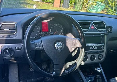 VW Eos Volkswagen 2.0 FSI Standard