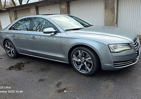 Audi A8 3.0 TFSI tiptronic quattro -