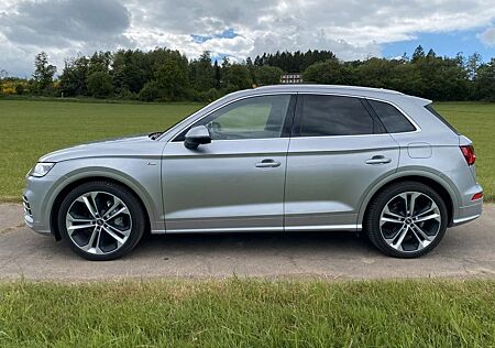Audi Q5 55 TFSI e S-Line quattro 1Hand Modell 2020