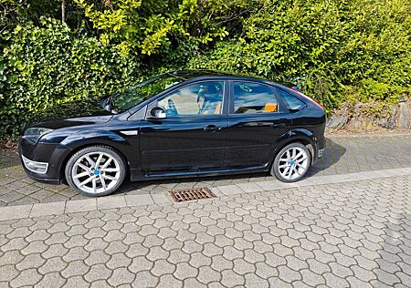 Ford Focus 2,5 ST ST