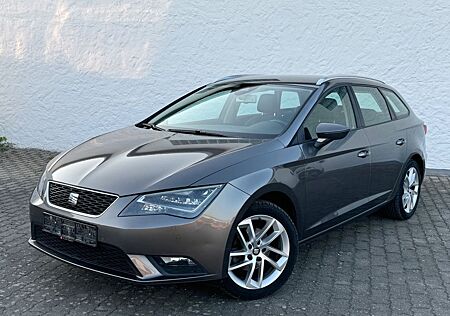 Seat Leon ST Style Navi Leder AHK