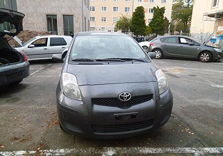 Toyota Yaris Cool Edition