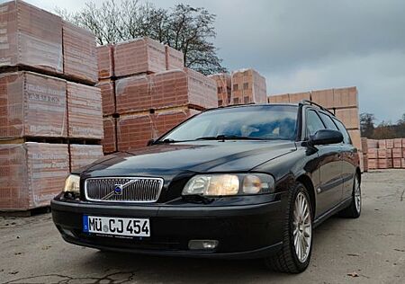 Volvo V70 2.4 TÜV neu, Service neu, 8 Fach, AHK,