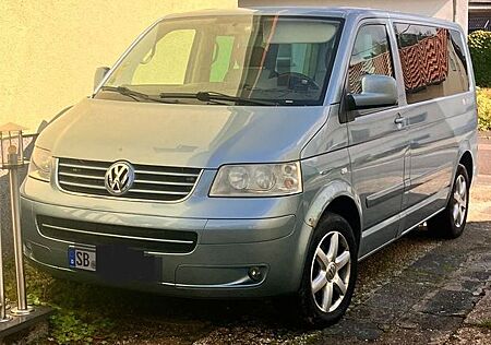 VW T5 Multivan Volkswagen Atlantis / Camper